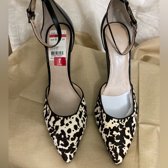 Women's MARC FISHER Ankle Wrap Sling Backs Size 7 NWT - Picture 2 of 7